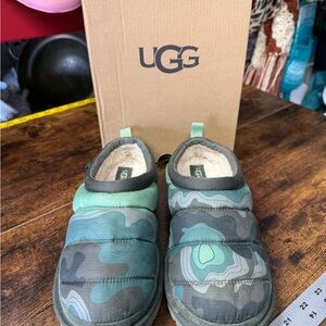 UGG  Tasman LTA Cali Topo Kids' sz 6 wmn’ 7.5 Camouflage Slip-On Slippers